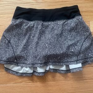 lululemon athletica Speckled Black and Gray Skort